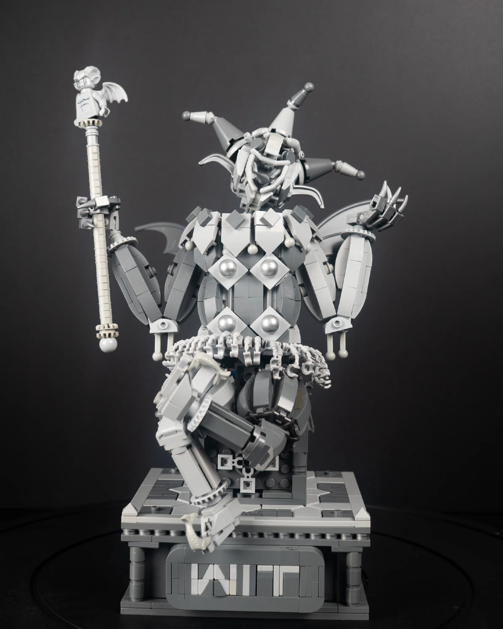 The Four Gargoyles – image 3
