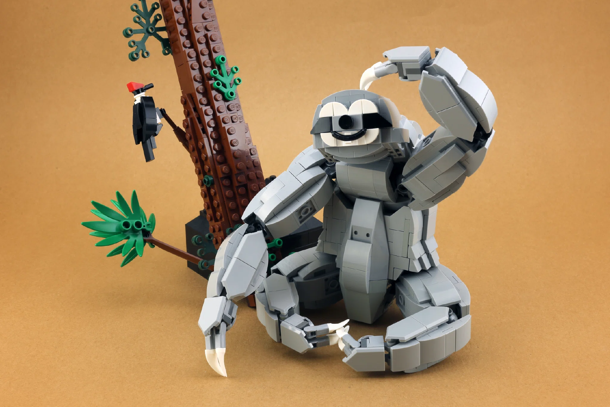 Sloth and Woodpecker – image 4