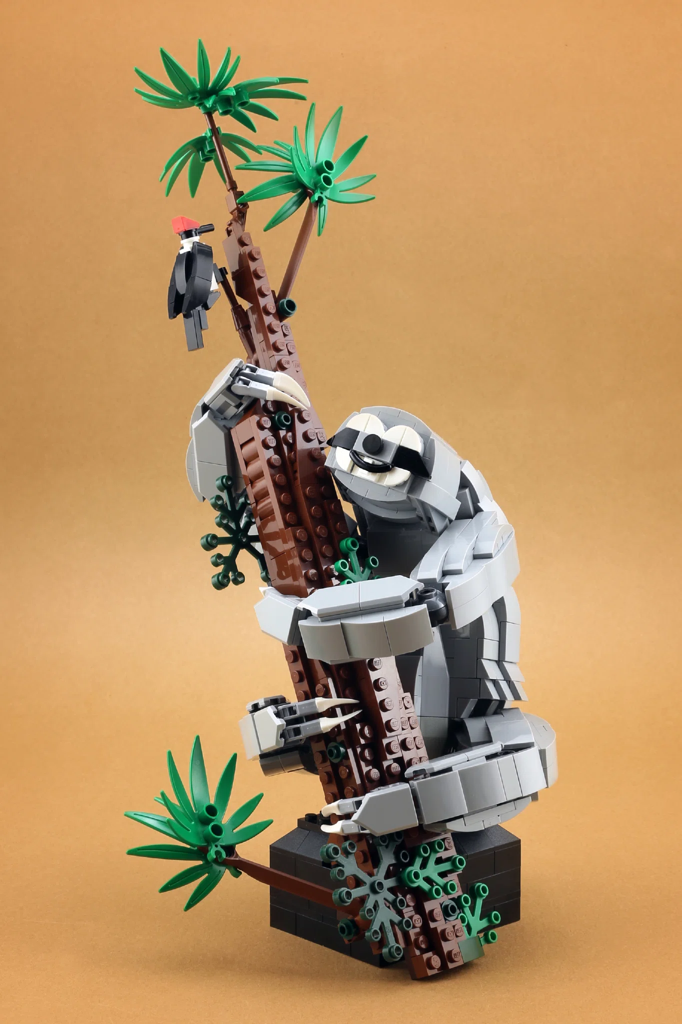 Sloth and Woodpecker by Hsinwei Chi (a.k.a. LEGO7)